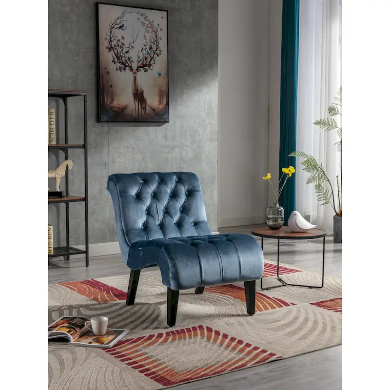 Fauteuil de salon capitonné en velours avec pieds en bois