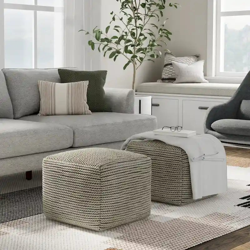 Pouf carré bohème en crème avec rembourrage en polystyrène