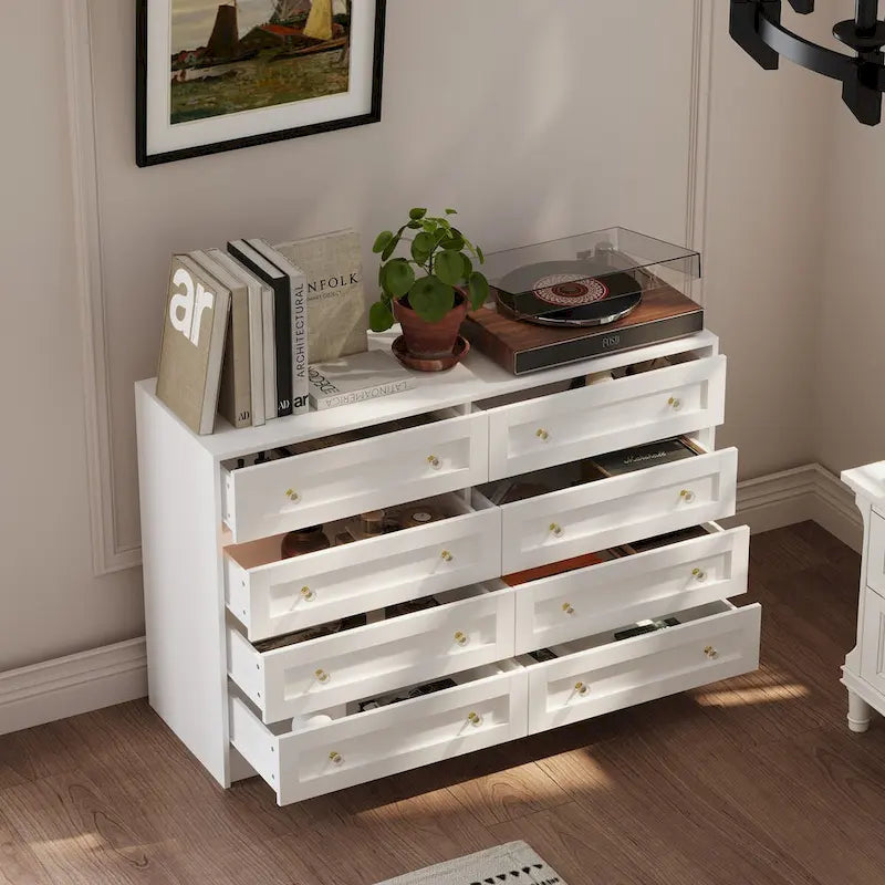 Commode et coiffeuse blanches avec grand espace de rangement et élégants boutons en cristal
